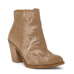 Lucky Brand Eleanor II Embroidered Leather Ankle Boots 6.5